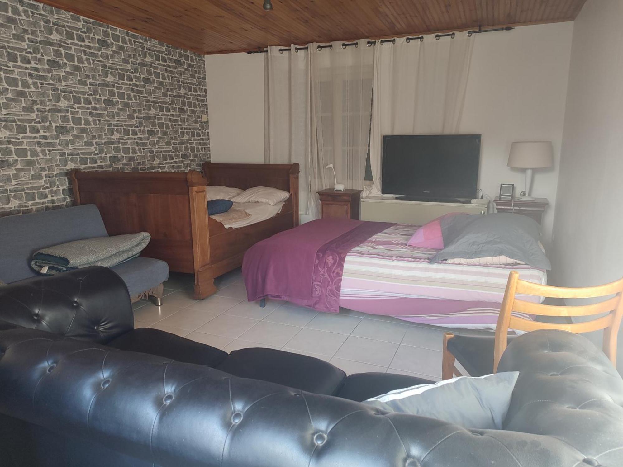 Maison Plain Pied, 2 Chambres, Longere Typique , Fraiche, Dans Bourg Avec Tous Commerces Luçay-le-Mâle Exterior foto