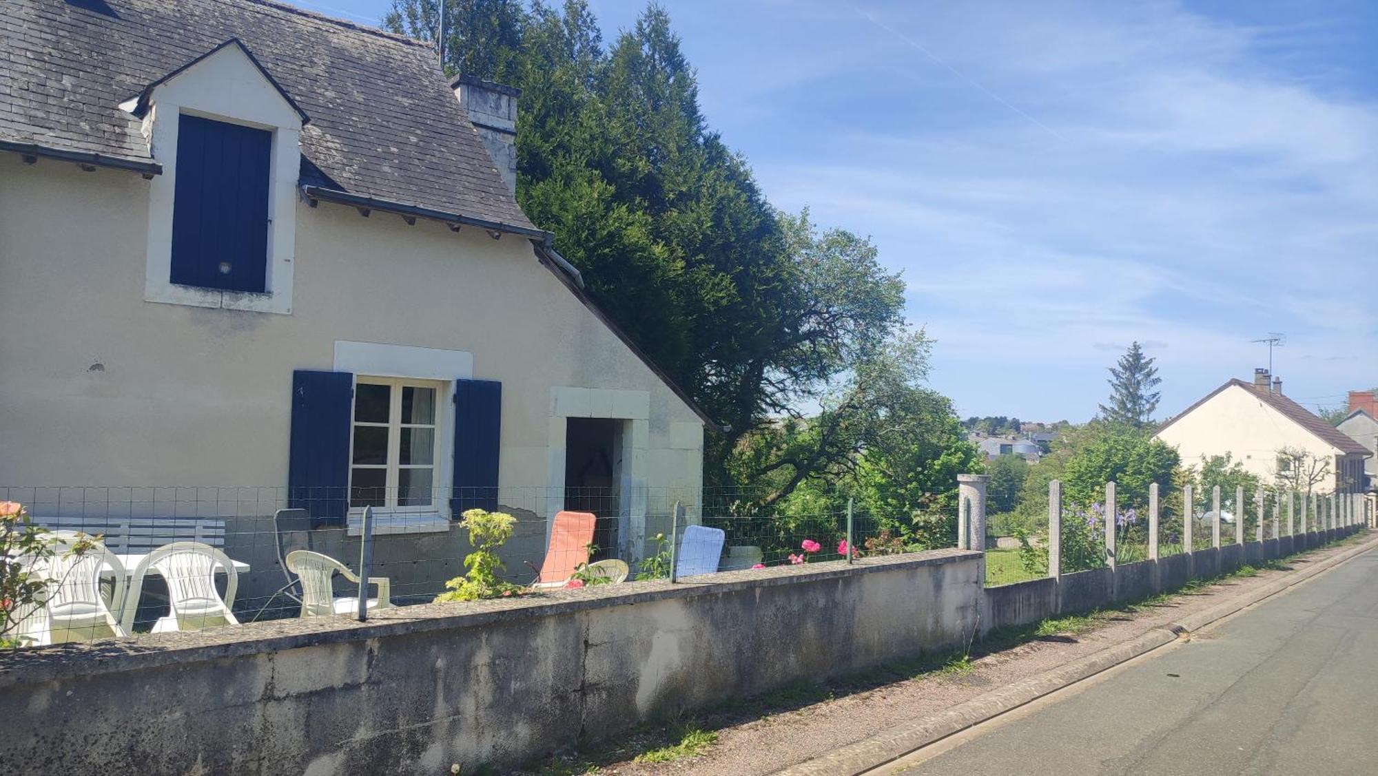 Maison Plain Pied, 2 Chambres, Longere Typique , Fraiche, Dans Bourg Avec Tous Commerces Luçay-le-Mâle Exterior foto